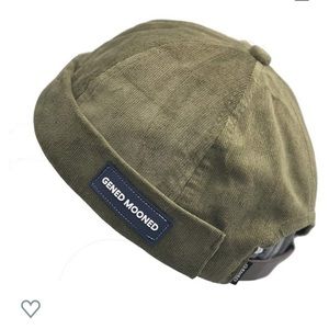 Claps brimless bicycle hat